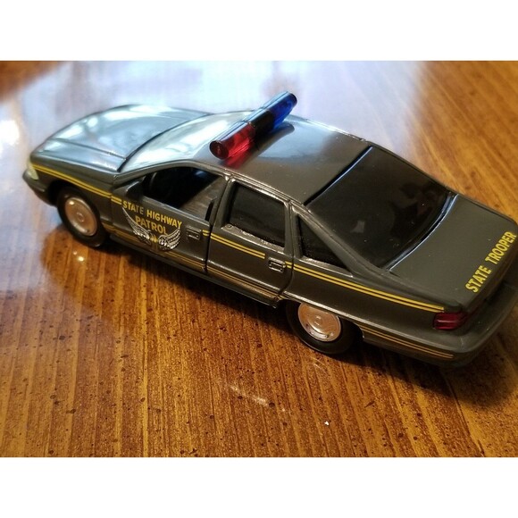 Ohio State Highway Patrol Road Champs die cast police car 1:43 scale - Picture 1 of 6